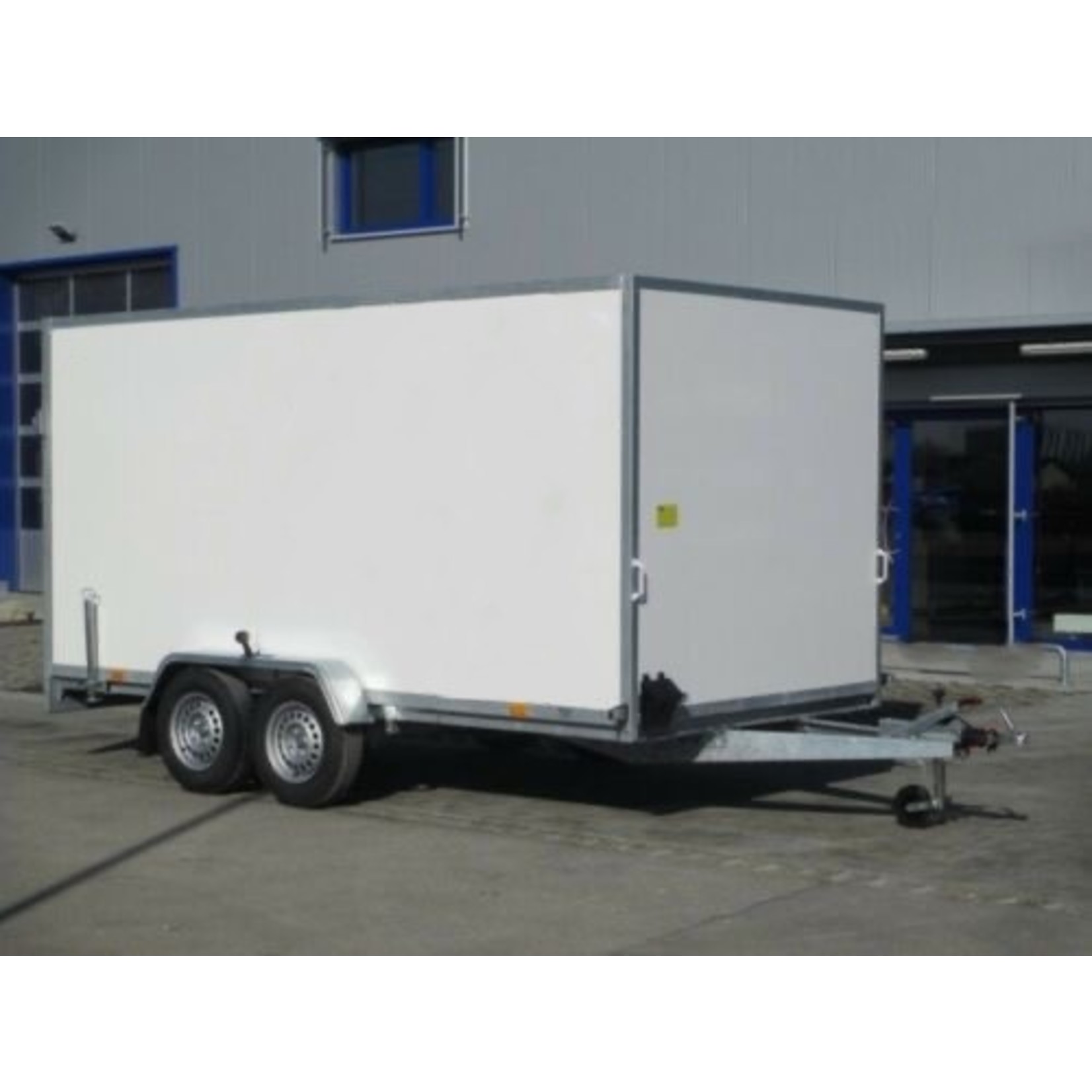 F2741HTL – Kofferanhänger 2700kg