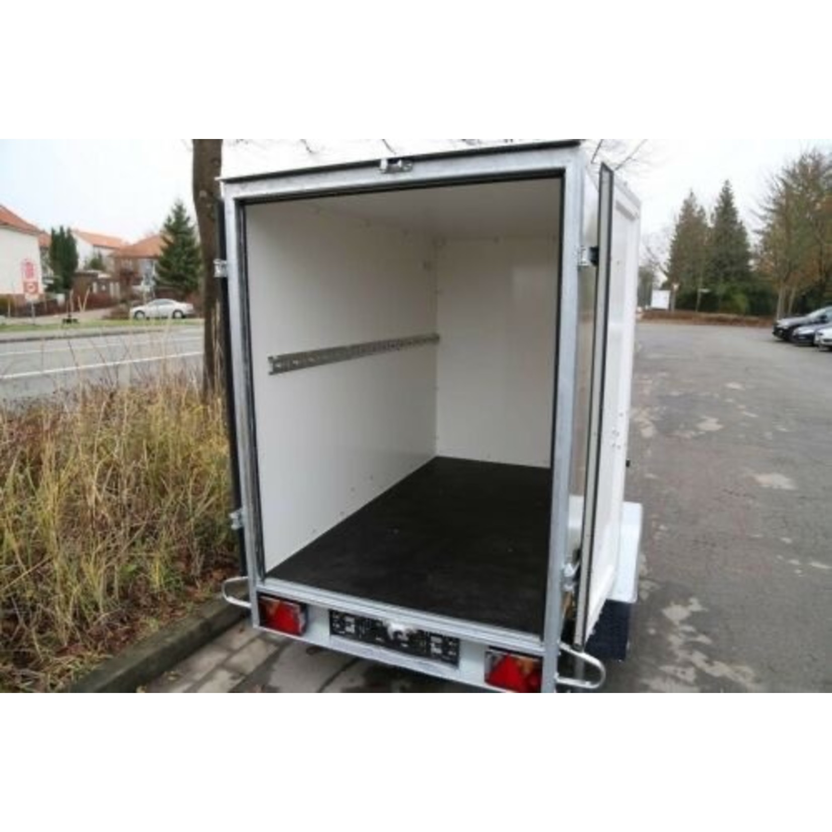 NIEWIADÒW F7520D – Kofferanhänger 750kg