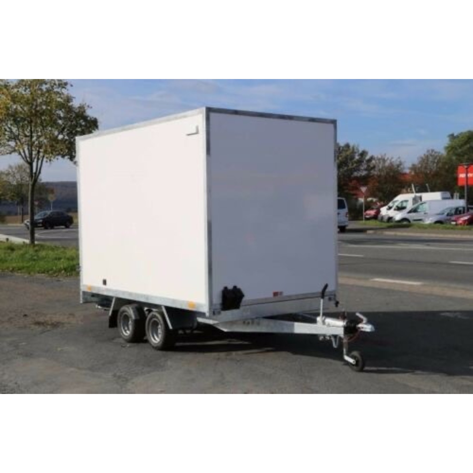 NIEWIADÒW F2730HTD – Kofferanhänger 2700kg