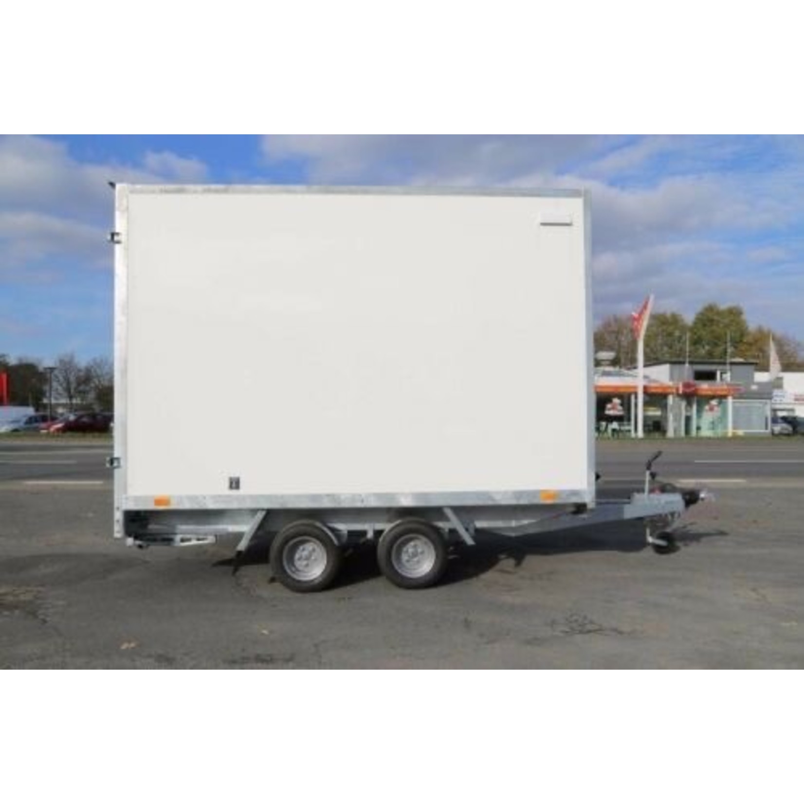 NIEWIADÒW FC2030HTD – Kofferanhänger 2700kg