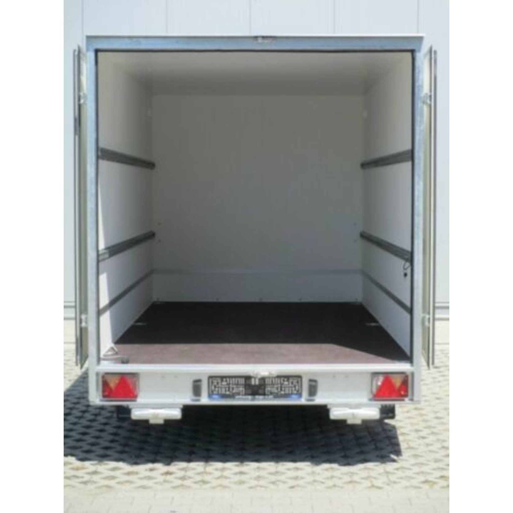 NIEWIADÒW FC2036HTD – Kofferanhänger 2000kg