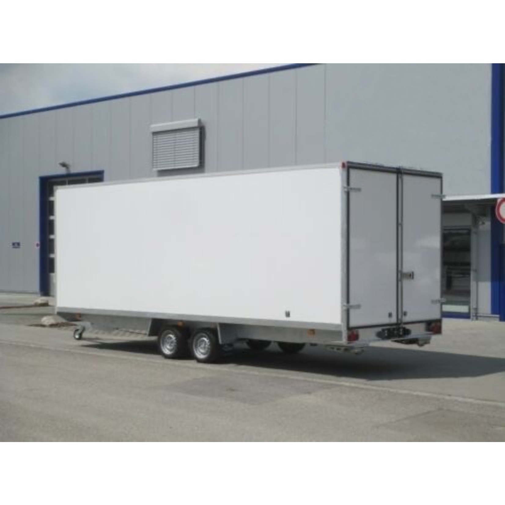 NIEWIADÒW FC3562HTL – Kofferanhänger 3500kg