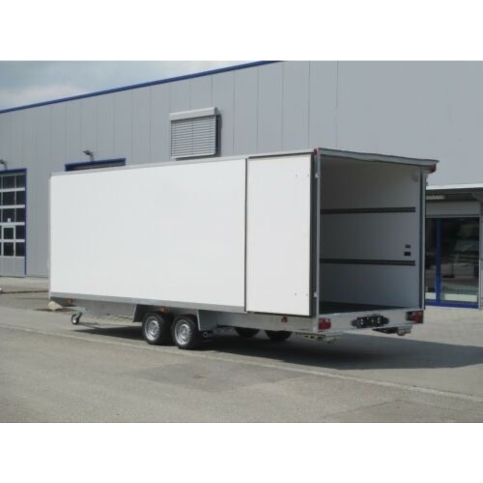 NIEWIADÒW Niewiadòw  FC3562HTL – Kofferanhänger 3500kg