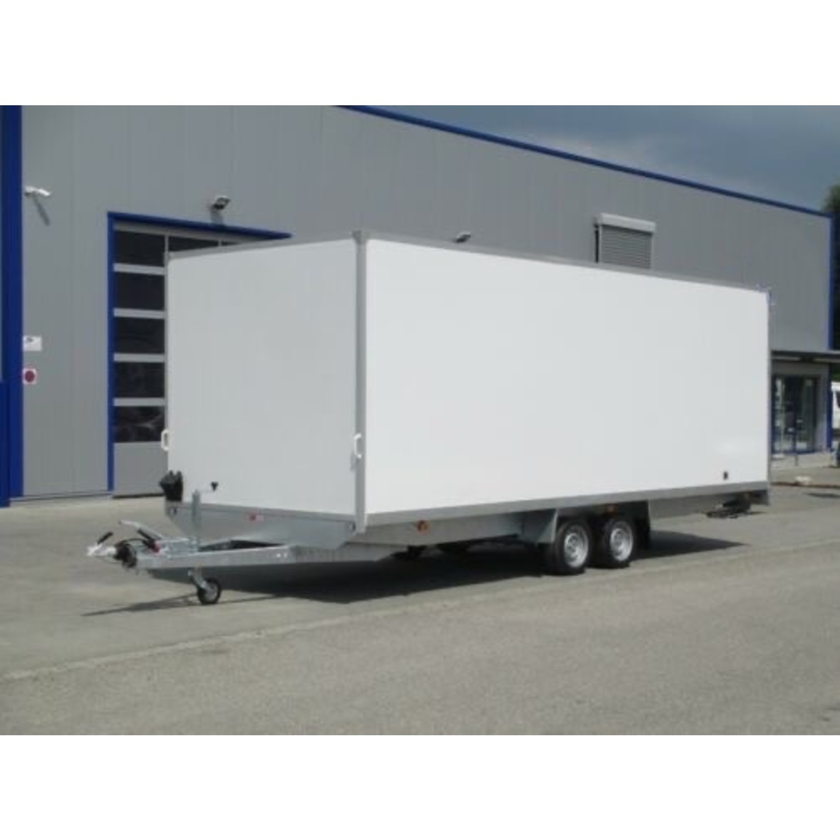 NIEWIADÒW Niewiadòw  FC3562HTL – Kofferanhänger 3500kg