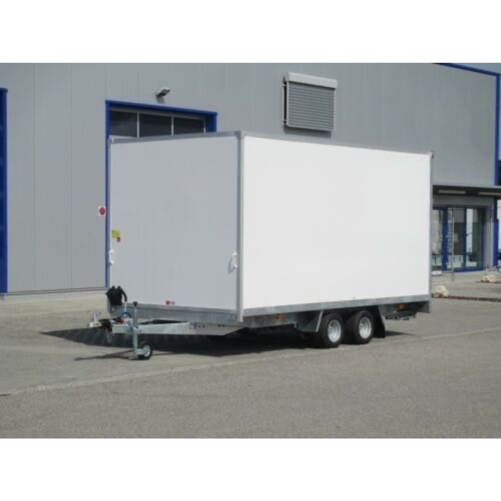 NIEWIADÒW FC2742HTL – Kofferanhänger 2700kg