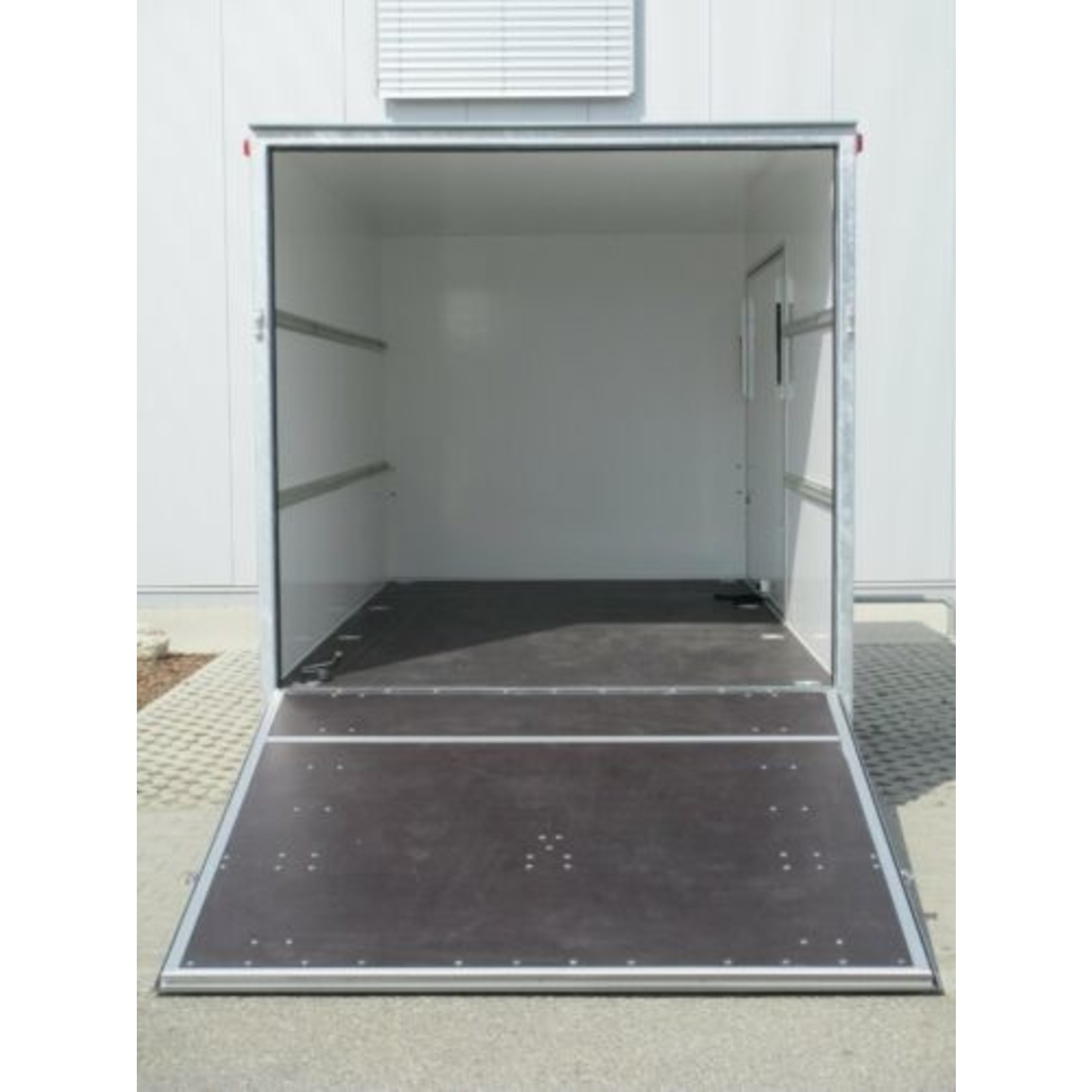 NIEWIADÒW FC2742HTL – Kofferanhänger 2700kg