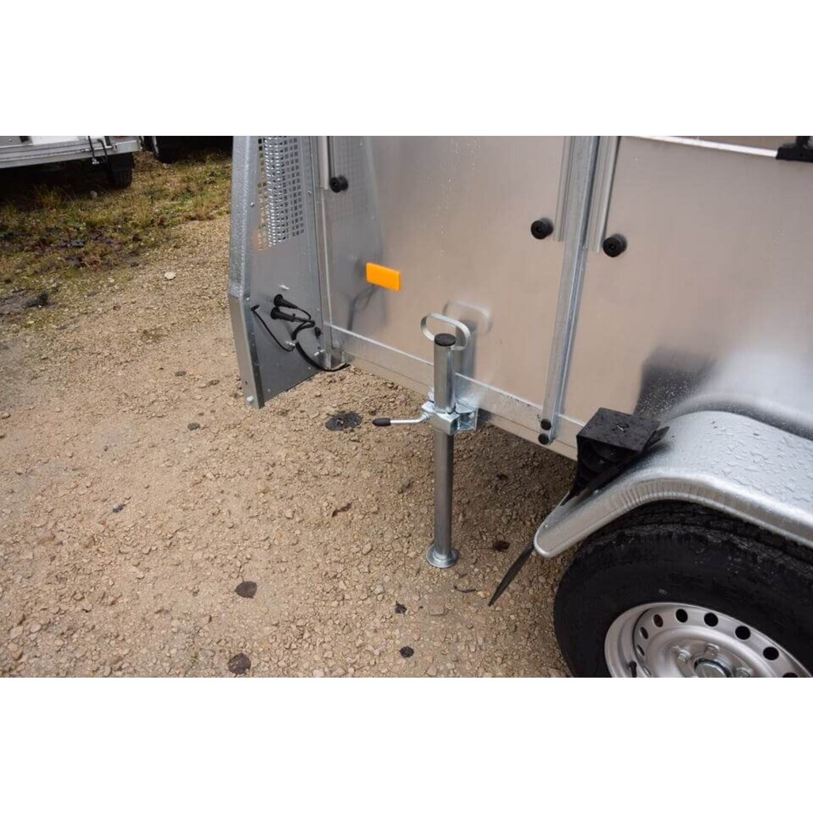 NIEWIADÒW Niewiadow VT2730HT Viehtransportanhänger