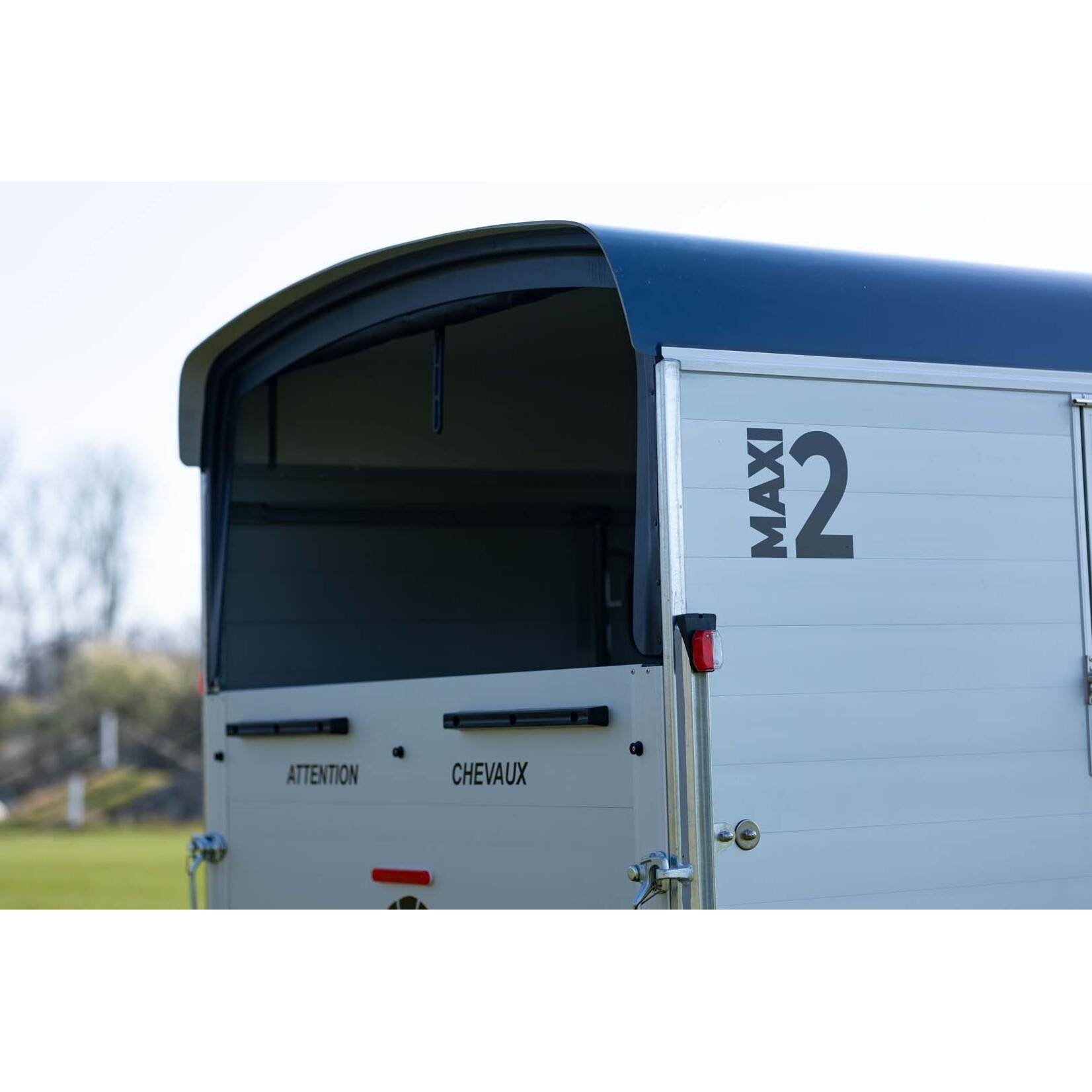 Cheval Liberté Cheval Liberté PT Maxi 2 – Van pour chevaux
