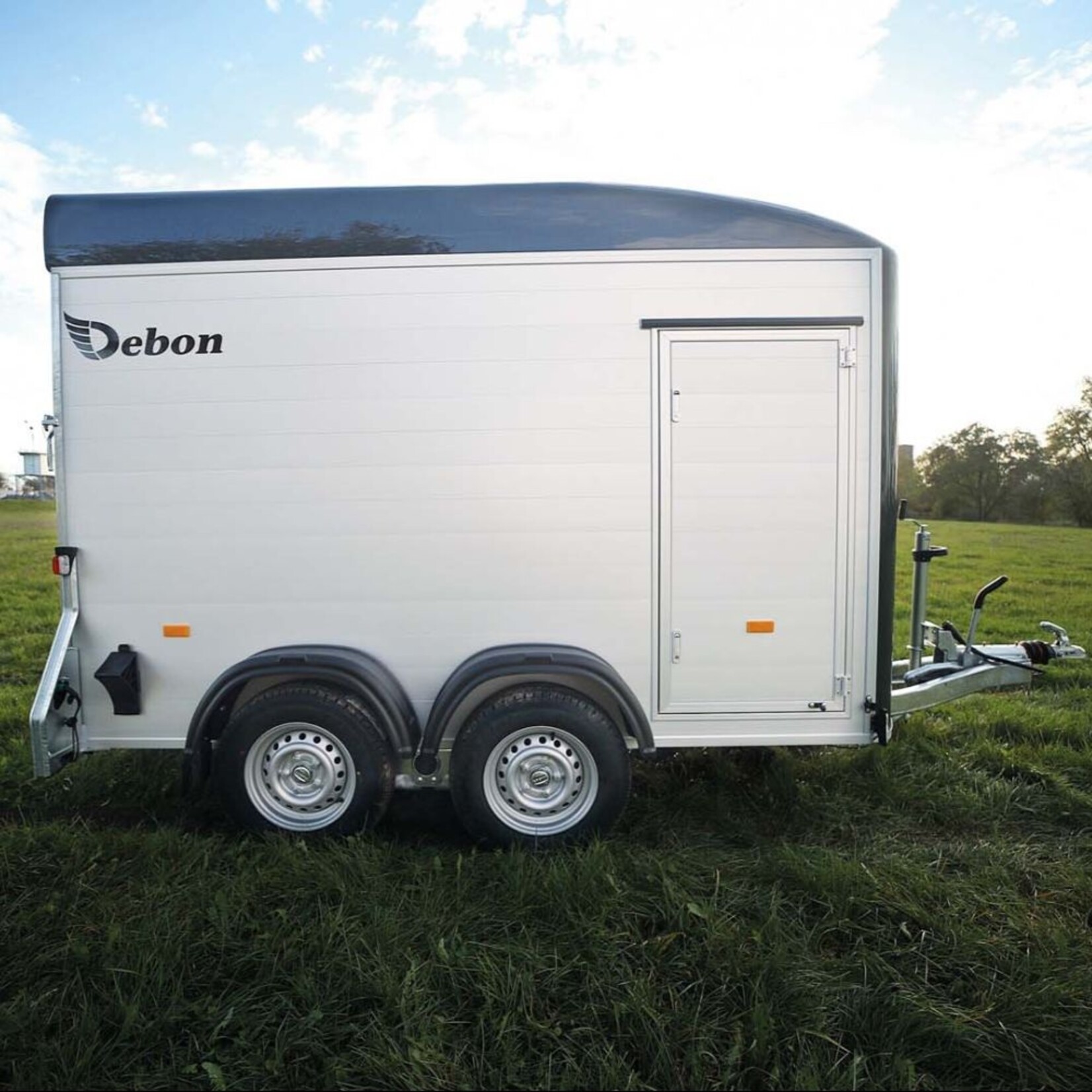 Debon Debon Zweiachsiger Kofferanhänger