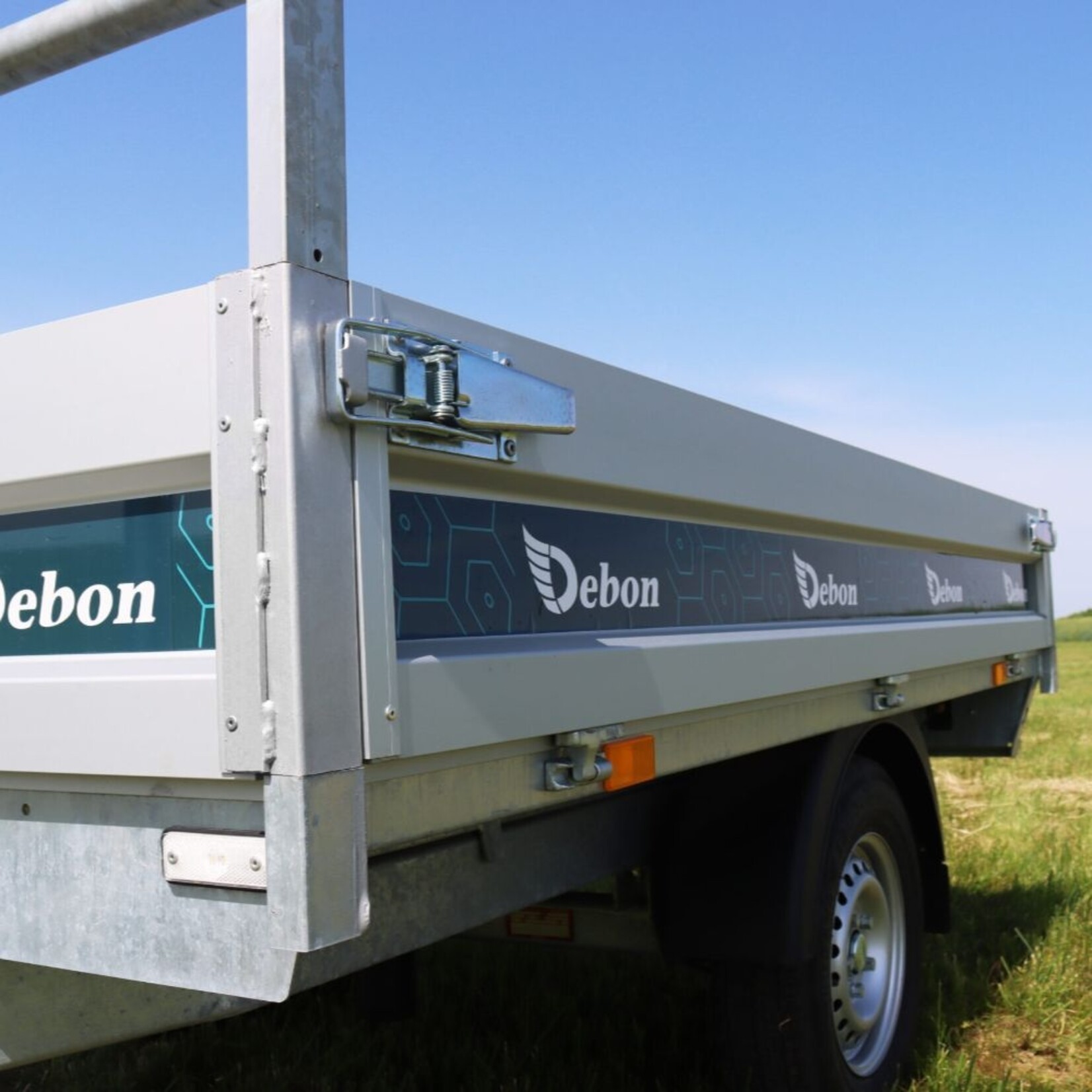 Debon PW0 ECO 1500 - benne basculante arrière manuelle