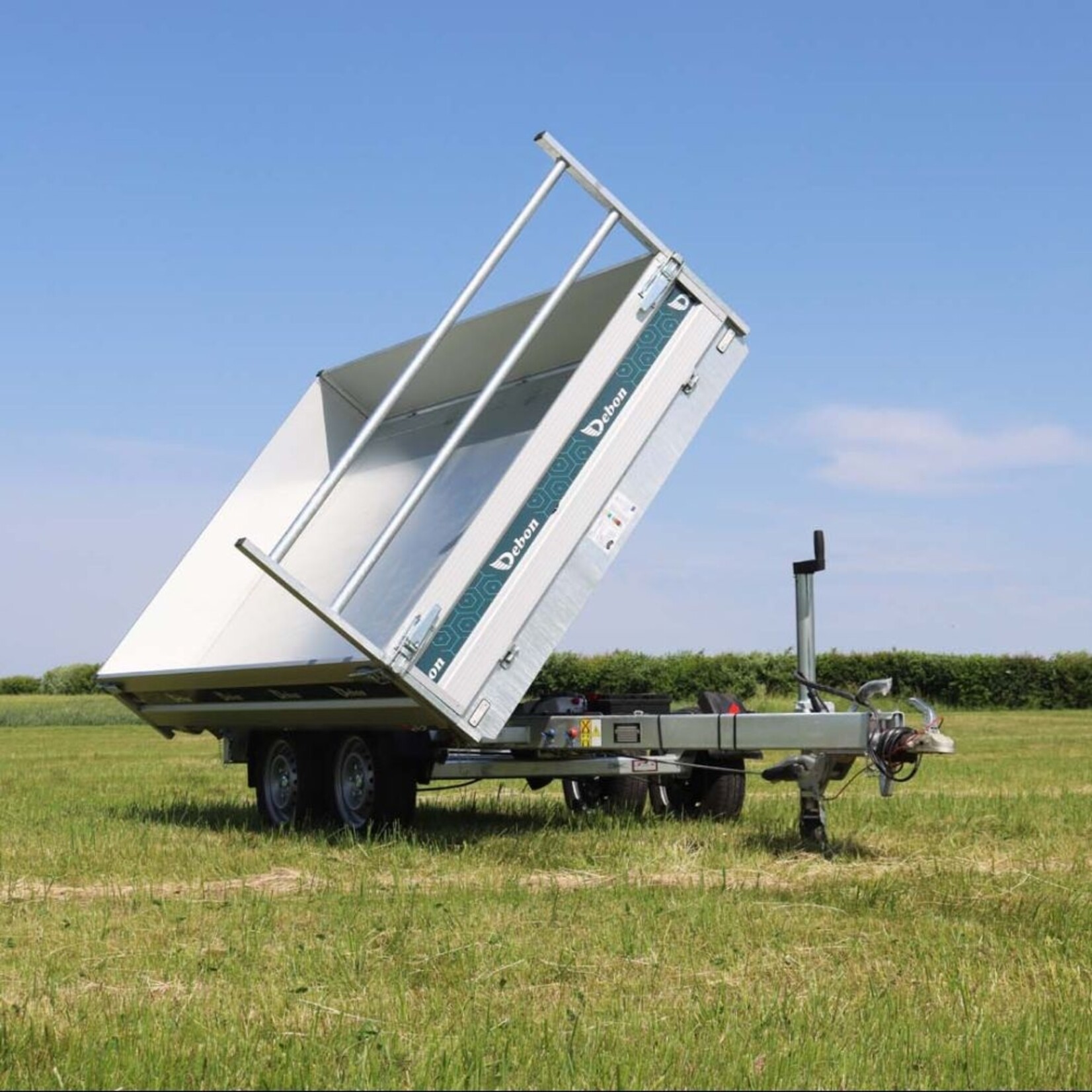 Debon Tri-benne PW2 - avec pompe électrique