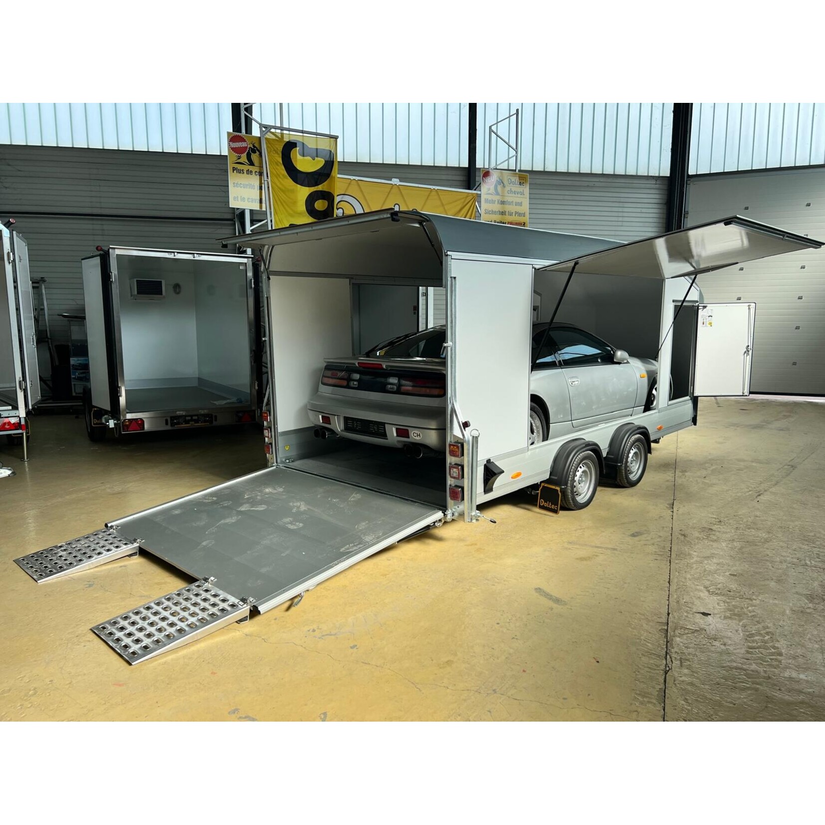 Debon Debon Roadster C1000 Zweiachsiger Kofferanhänger