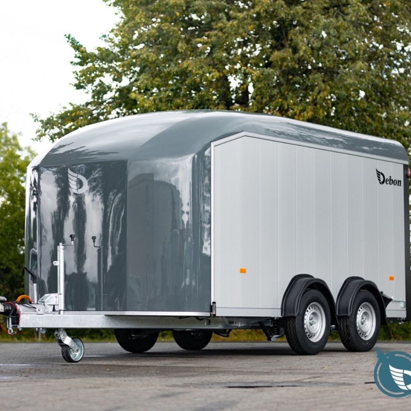 Debon Debon Roadster 800 – Remorque fourgon robuste pour transport de voitures