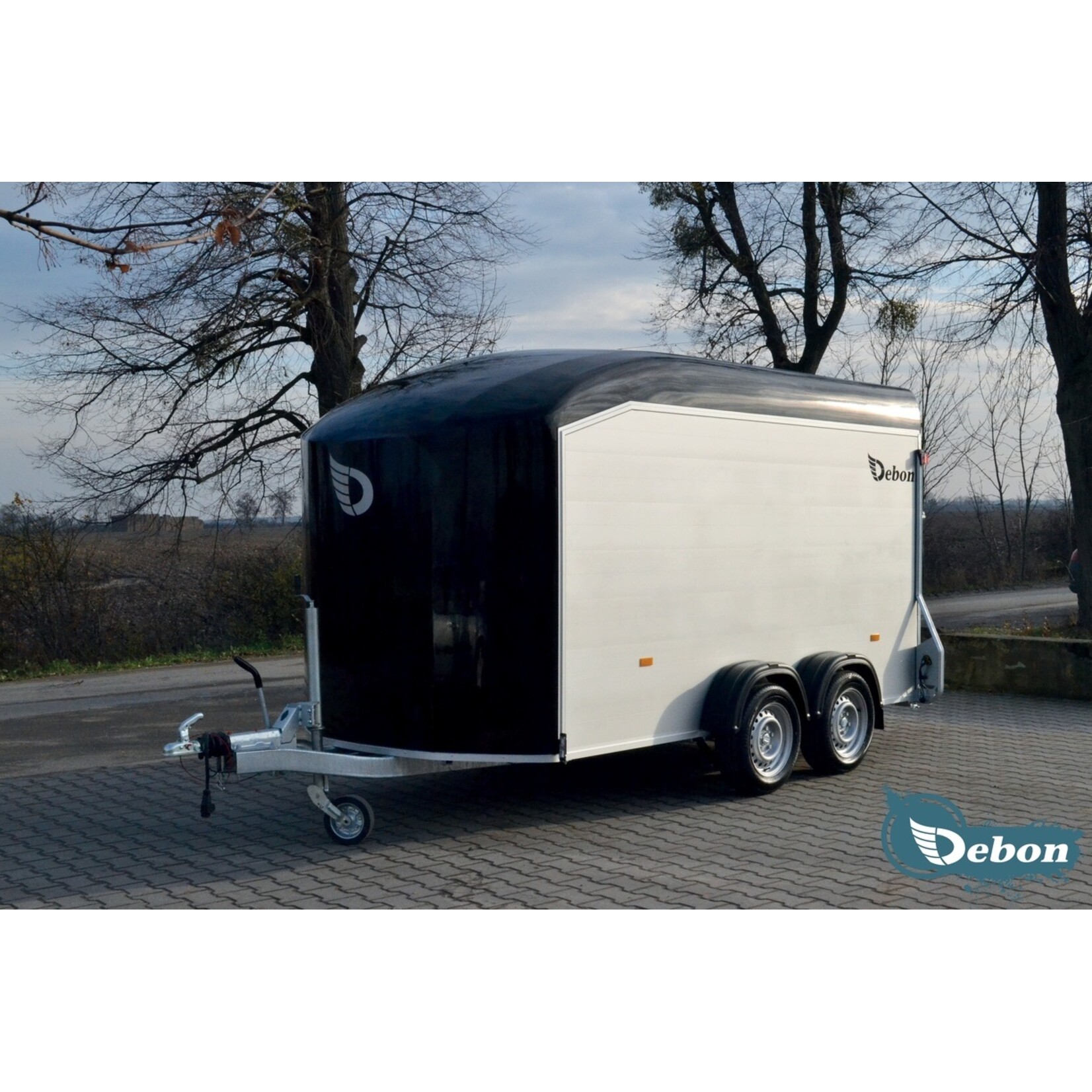 Debon Debon Roadster 700 Remorque fourgon à deux essieux