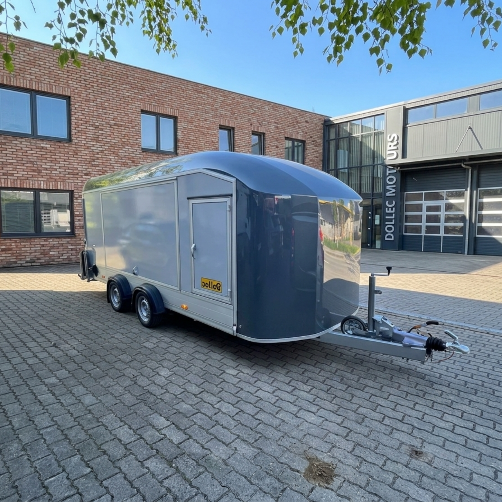 Debon Debon Roadster C1000 Zweiachsiger Kofferanhänger