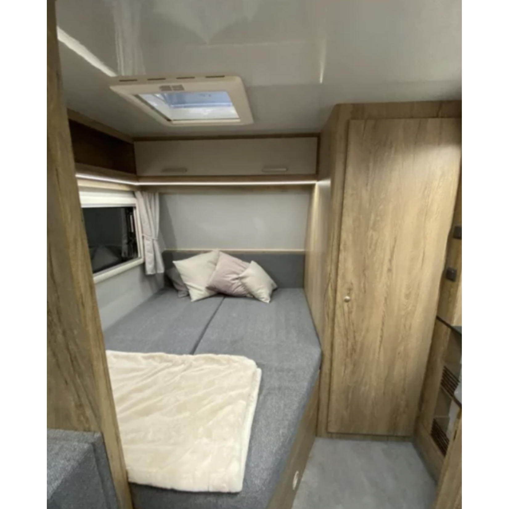 NIEWIADÒW Niewiadów N-Star – Caravane compacte et spacieuse