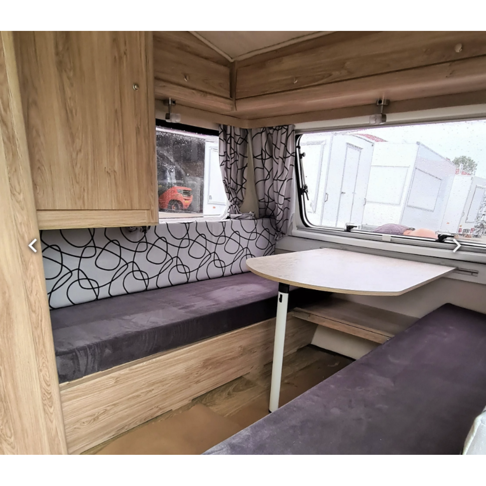 NIEWIADÒW Caravane compacte Niewiadów N126NTL en GFK avec grand couchage