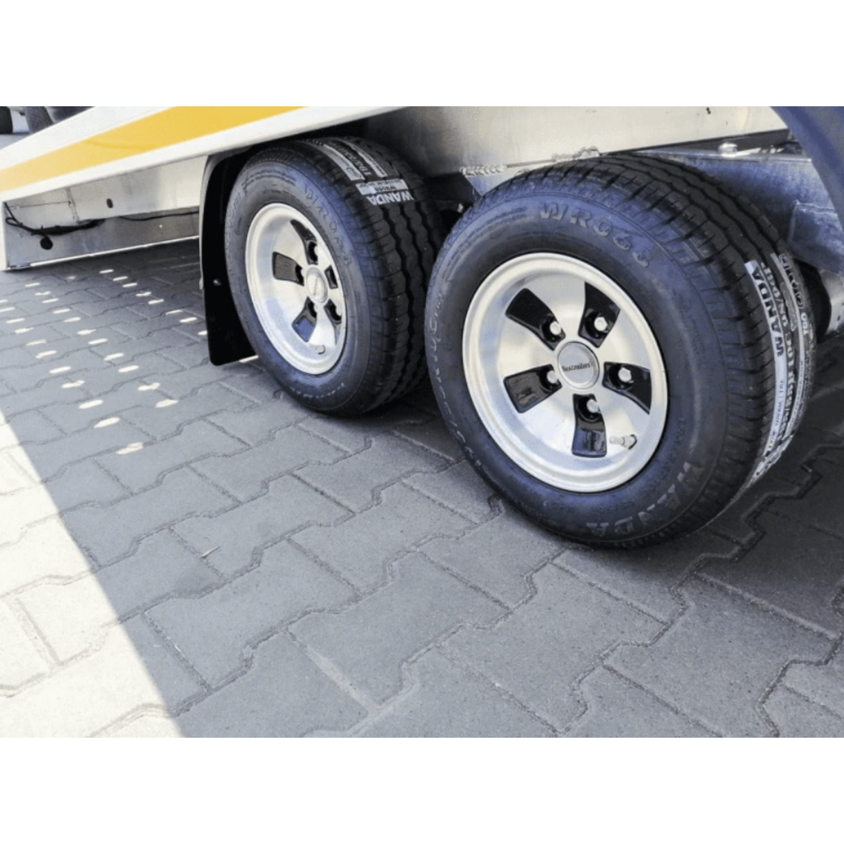 Besttrailers Sonda Alu Led