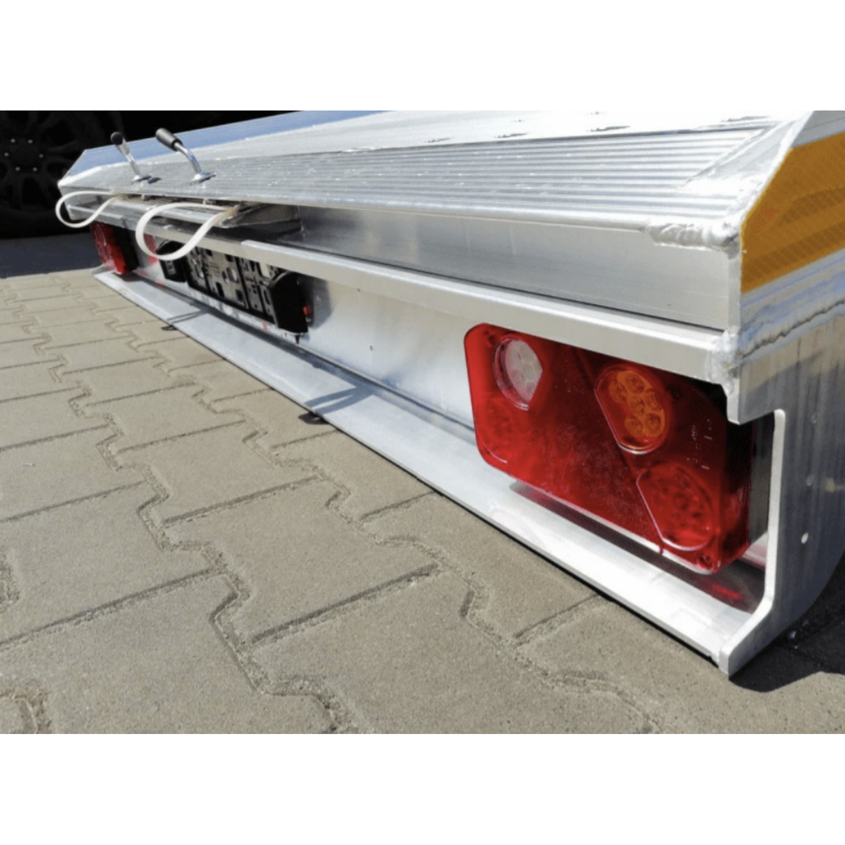 Besttrailers Sonda Alu Led