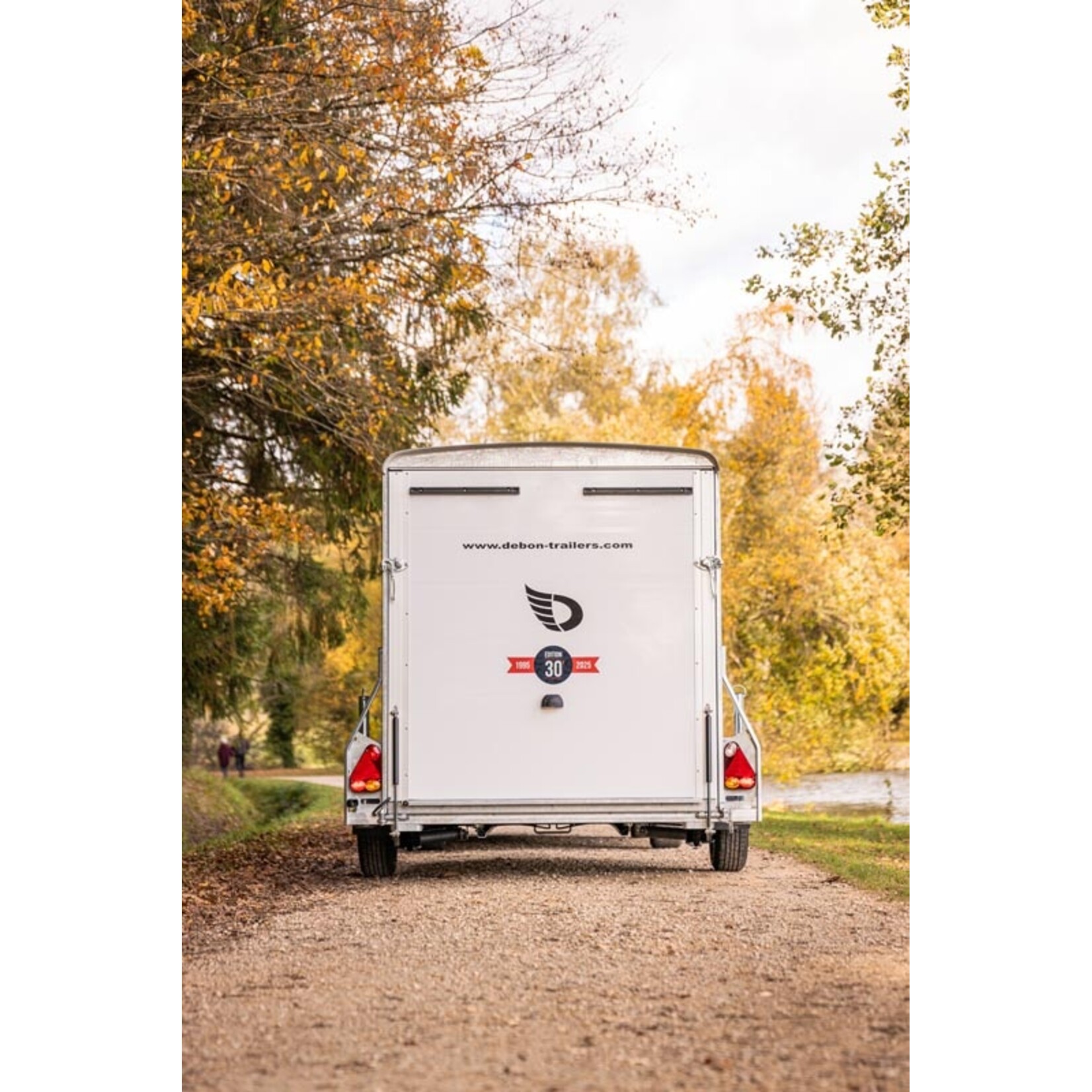 Debon Debon Cargo 1300  Kofferanhänger