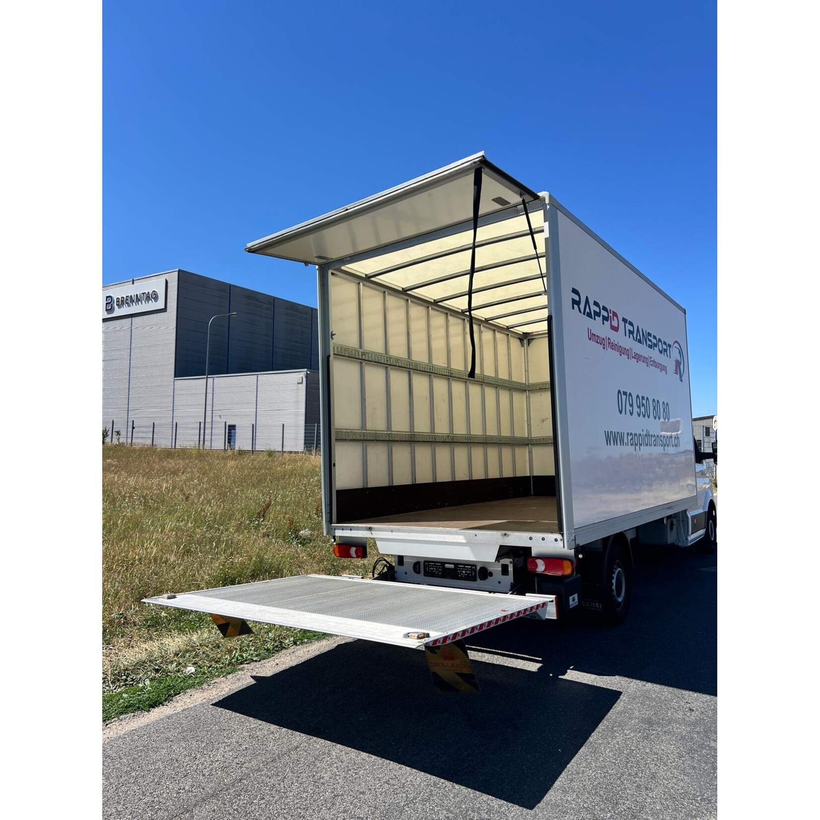VW Crafter 35 Möbelwagen 23 m³ mit Hebebühne
