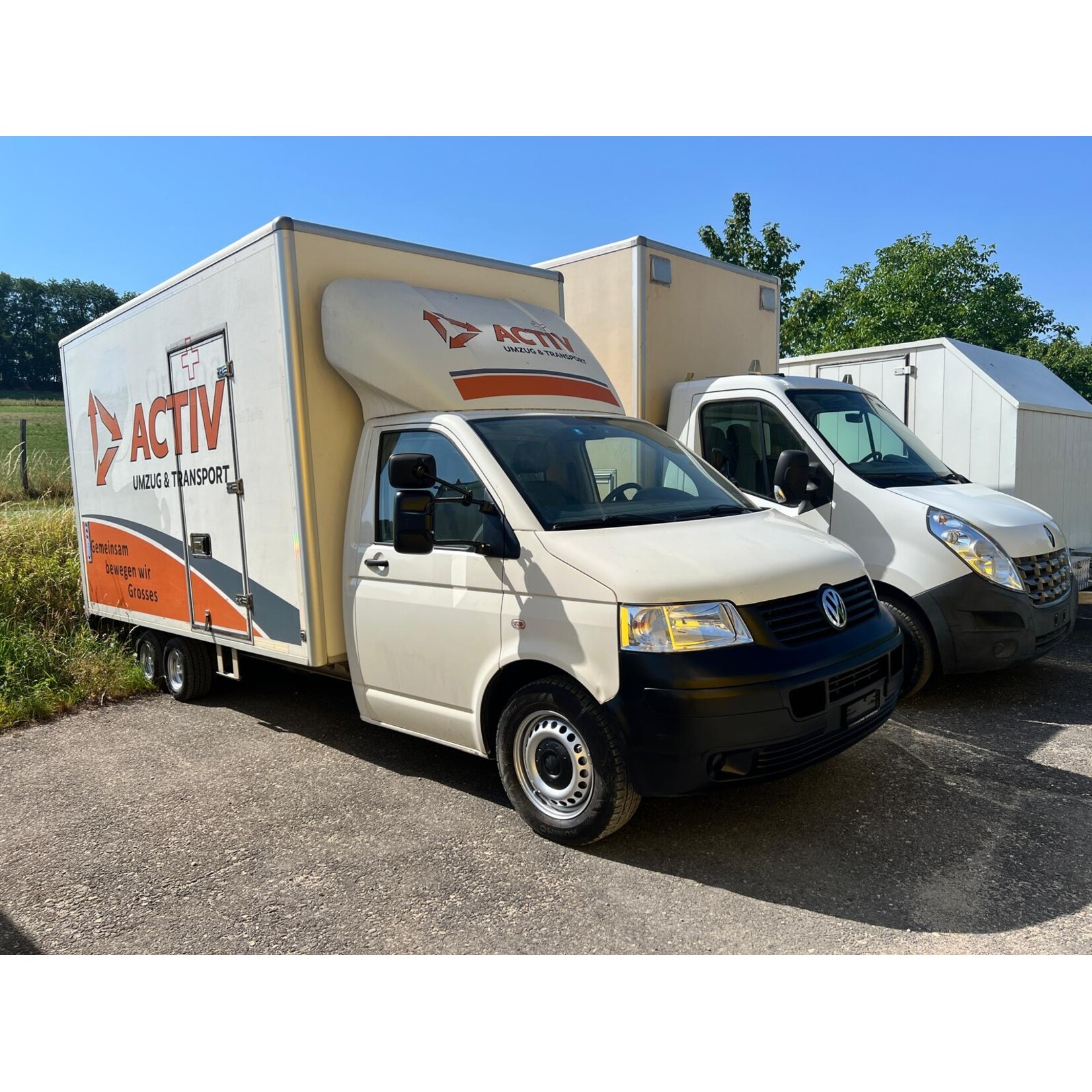VW T5 Baldinger Möbelwagen mit Hebebühne