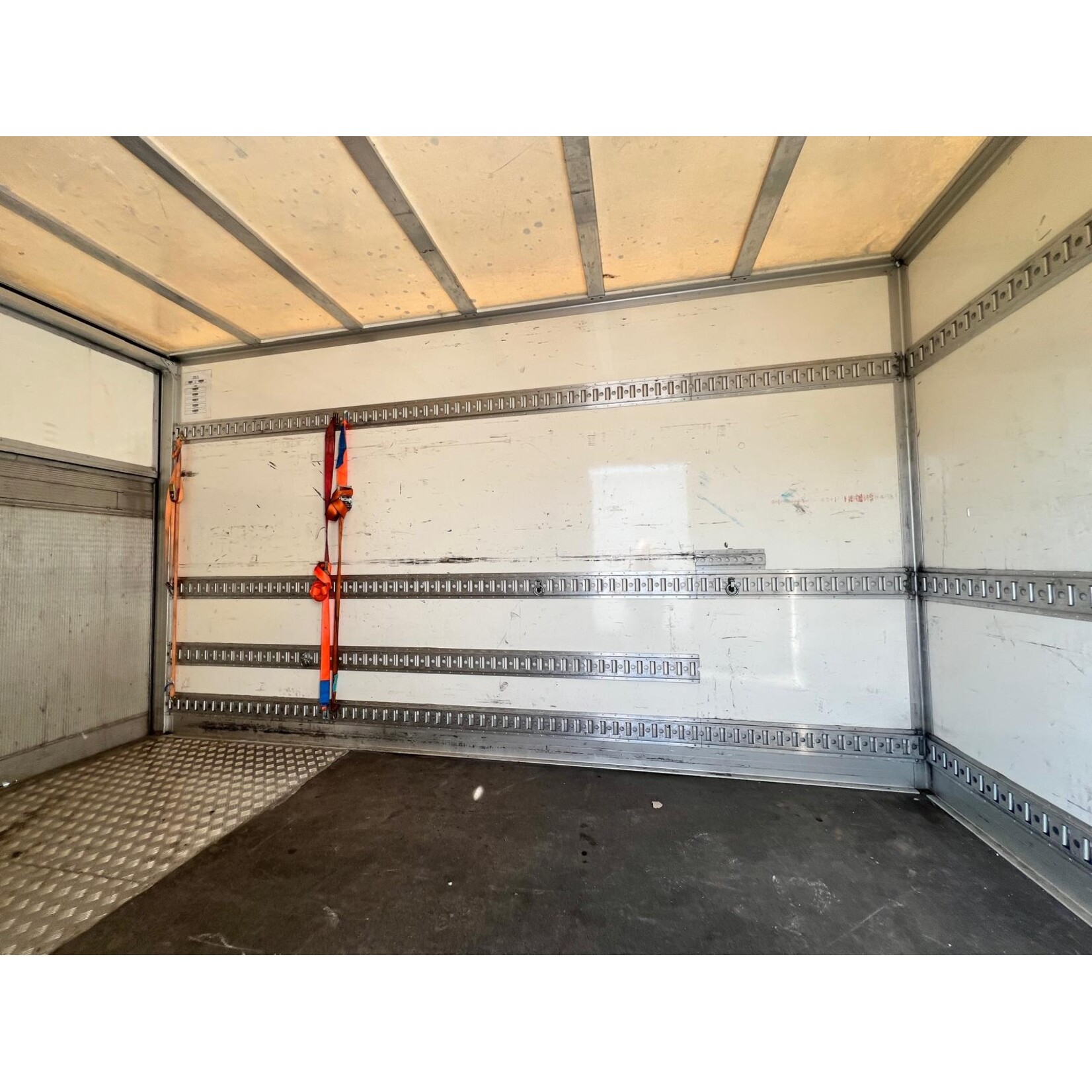 VW T5 Baldinger camion de déménagement avec hayon élévateur