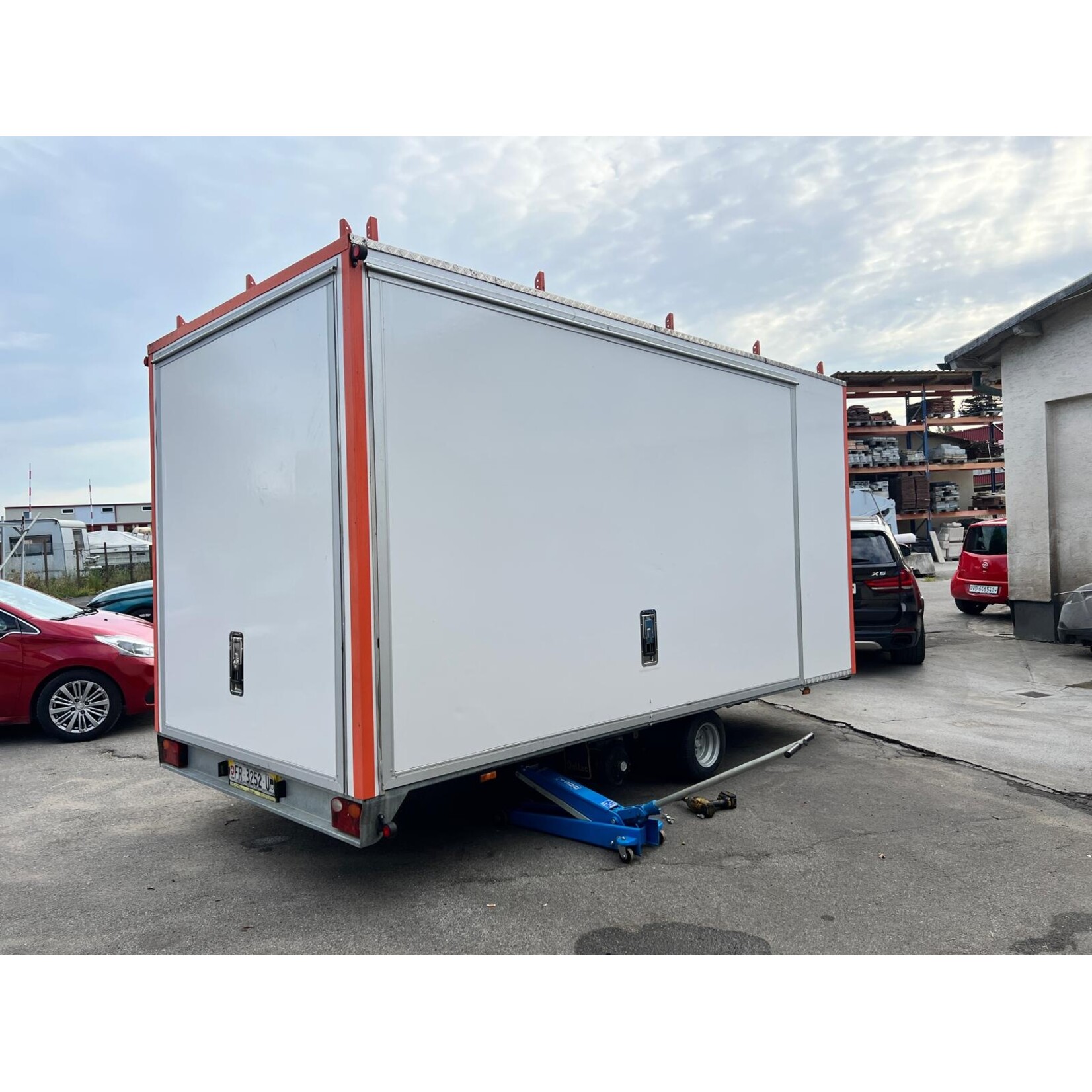 Daltec Cargo 25 SP Expo – remorque événementielle – année 07/2019 – 2500 kg