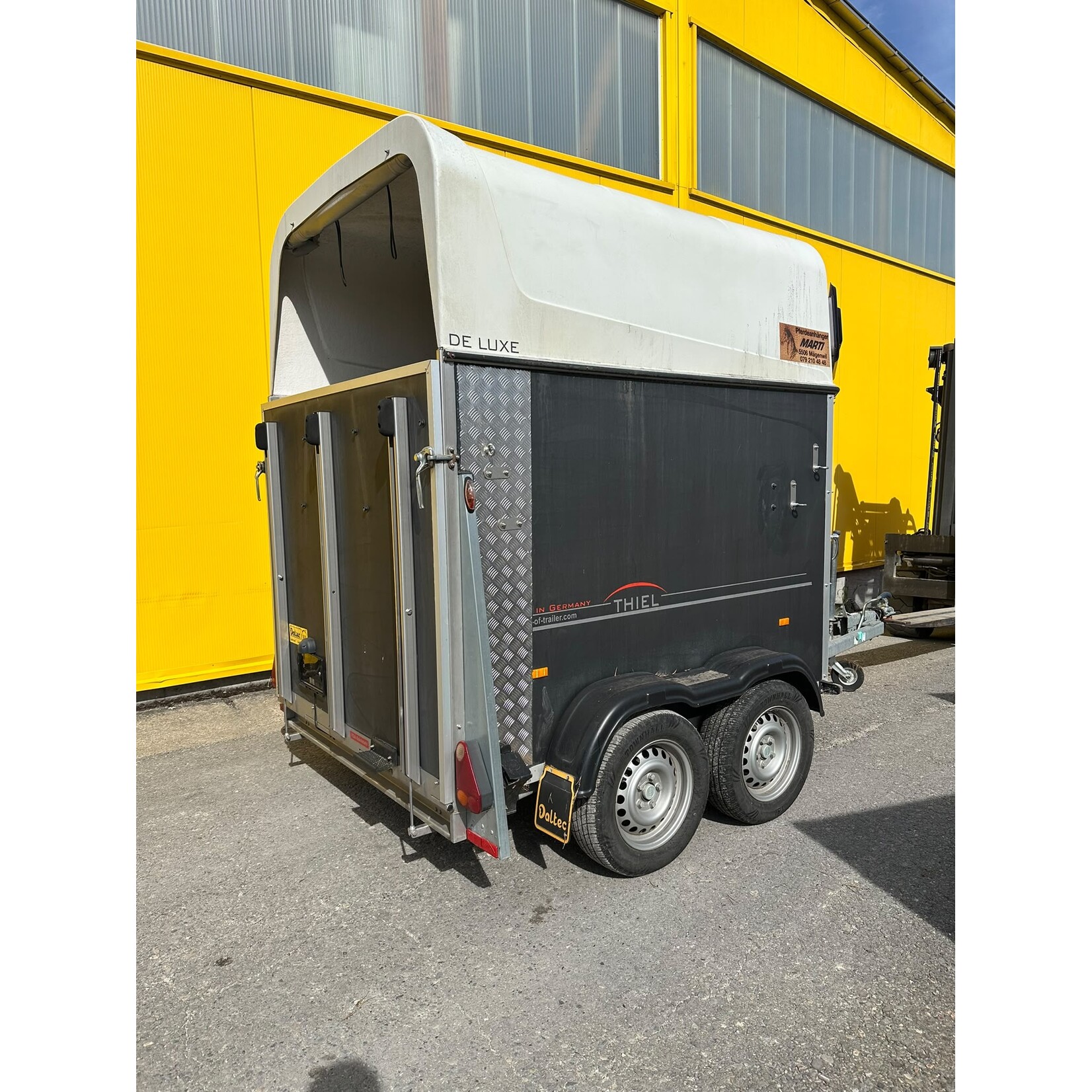 Pferdetransportanhänger Thiel TF4 de Luxe – Baujahr 2013 – 2000 kg