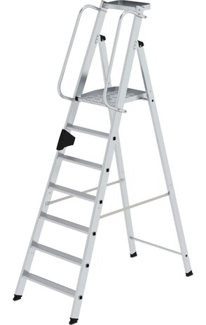 Munk Platformtrap, 7 treden met leuning Munk Platformtrap, 7 treden met leuning