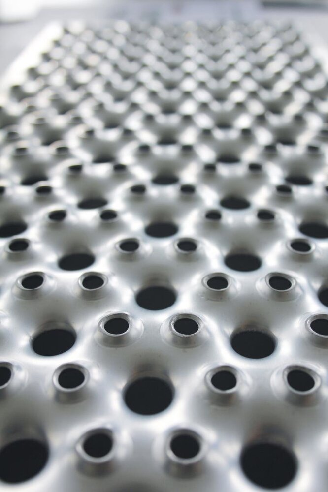 Roossien Plateautrap, 1 anti-slip R13 ponsroostertrede