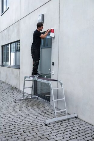 Munk 4-delige aluminium vouwladder, 4x3, met stabilisatiebalk Munk 4-delige aluminium vouwladder, 4x3, met stabilisatiebalk