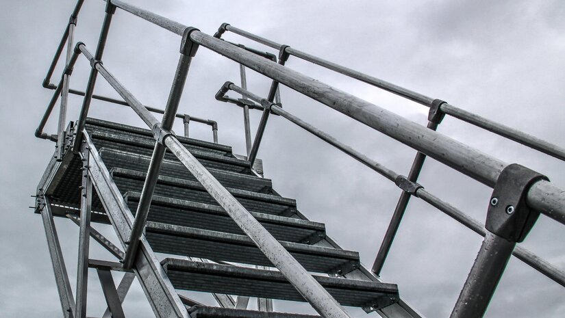 Het verschil tussen een ladder en een trap