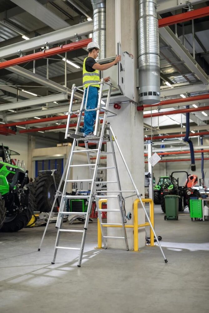 Roossien FlexxStep telescopisch, verrijdbaar, 4 + 2 sporten Roossien FlexxStep telescopisch, verrijdbaar, 4 + 2 sporten