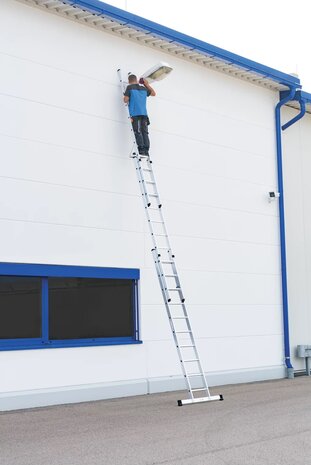 Roossien 3-delige aluminium opsteekladder, 3x8 sporten met stabilisatiebalk