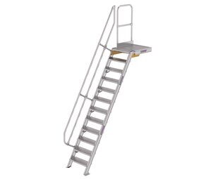 Munk Vaste trap met platform 60°, 12 treden (600mm breed) Munk Vaste trap met platform 60°, 12 treden (600mm breed)
