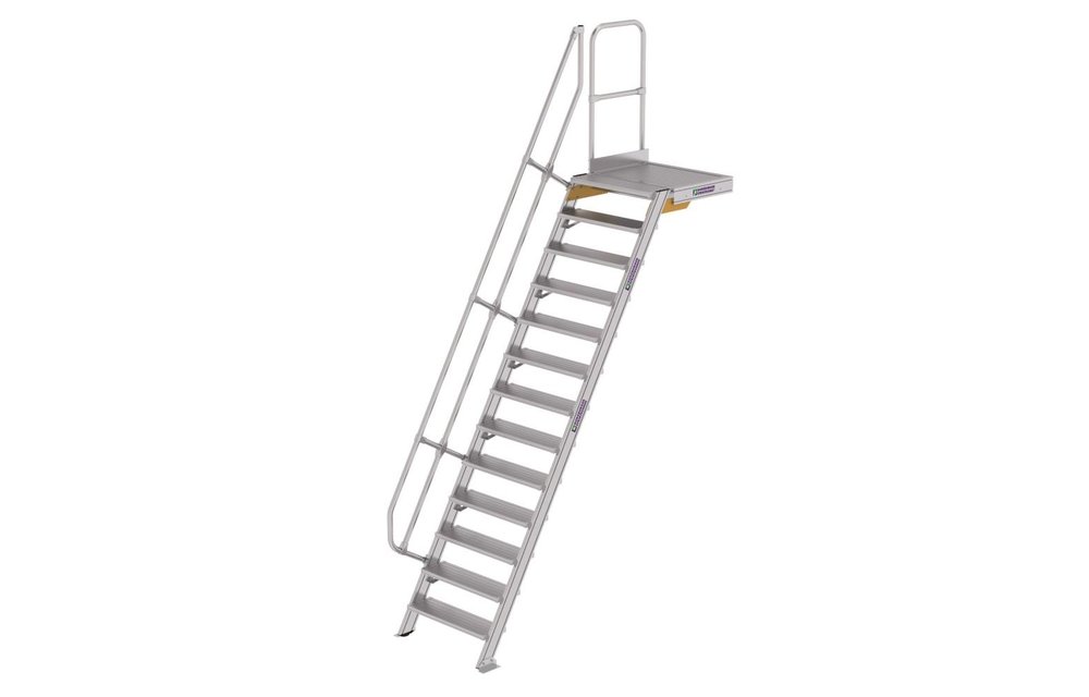 Vaste trap met platform 60°, 13 treden (800mm breed)