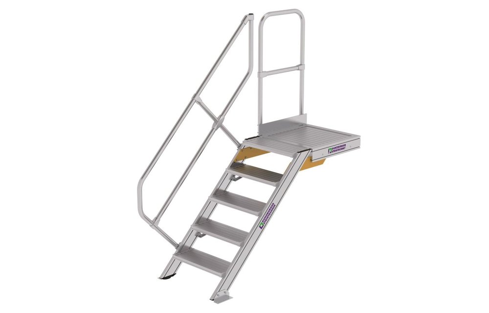 Vaste trap met platform 45°, 5 treden (600mm breed)