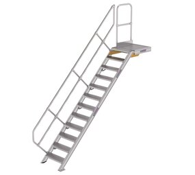 Munk Vaste trap met platform 45°, 12 treden (600mm breed) Munk Vaste trap met platform 45°, 12 treden (600mm breed)
