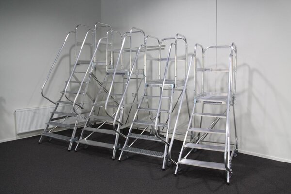 Roossien Aluminium bordestrap met 2 stalen treden