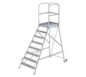 Munk Bordestrap met handgrepen, 8 treden Munk Bordestrap met handgrepen, 8 treden