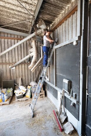 Munk Aluminium enkele trap, 16 treden met stabilisatiebalk