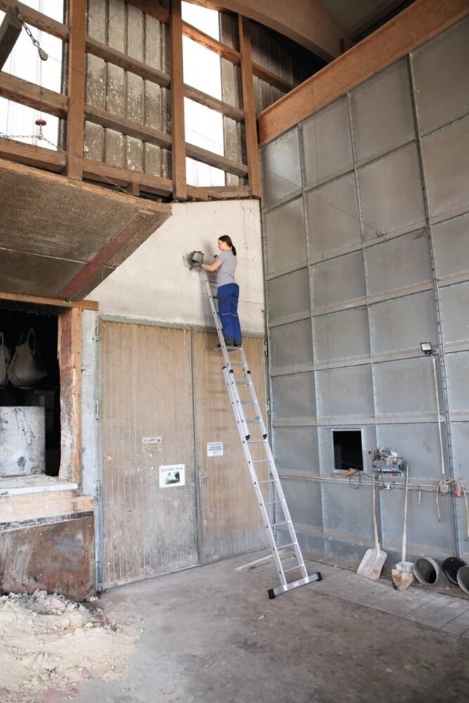 Munk 2-delige opsteekladder, 2x10 sporten met stabilisatiebalk Munk 2-delige opsteekladder, 2x10 sporten met stabilisatiebalk