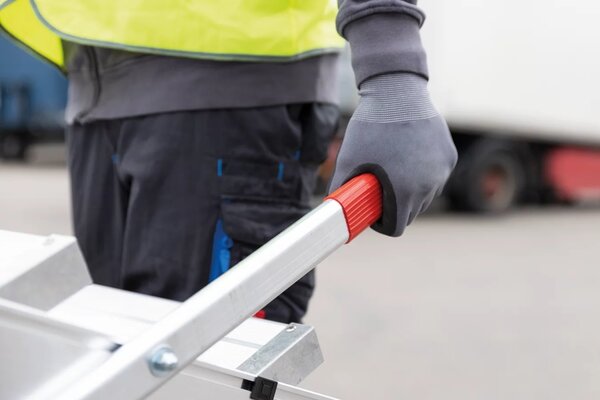 Roossien Verrijdbare plateautrap, 2 treden en handgrepen (1.000mm breed)