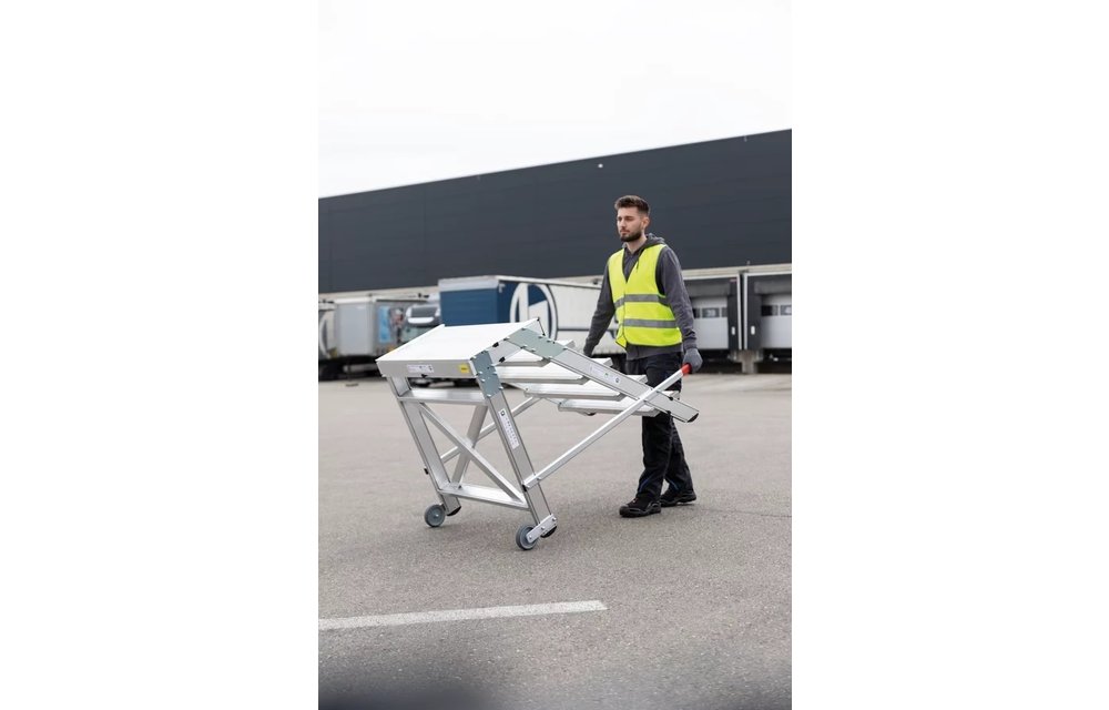 Verrijdbare plateautrap, 5 treden en handgrepen (600mm breed)