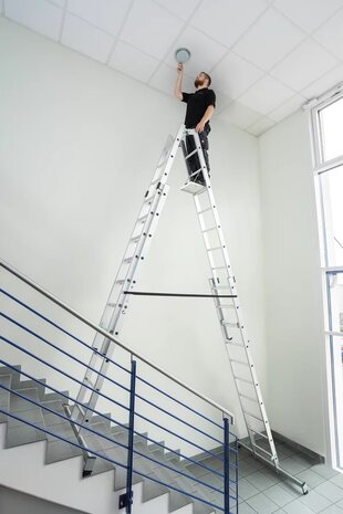 Munk Aluminium dubbele ladder, verstelbaar, 4x12 sporten Munk Aluminium dubbele ladder, verstelbaar, 4x12 sporten