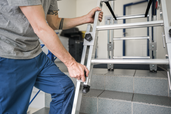 Roossien Aluminium telescopische dubbele trap, 2x5 treden Roossien Aluminium telescopische dubbele trap, 2x5 treden