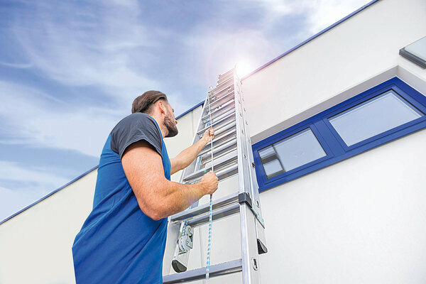 Roossien 2-delige aluminium optrekladder, 2x17 met stabilisatiebalk