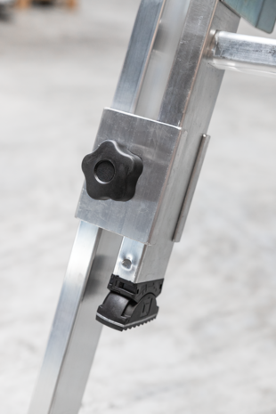 Munk Aluminium telescopische dubbele ladder, 2x7 sporten Munk Aluminium telescopische dubbele ladder, 2x7 sporten