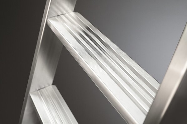 Roossien Platformtrap, 8 treden met leuning